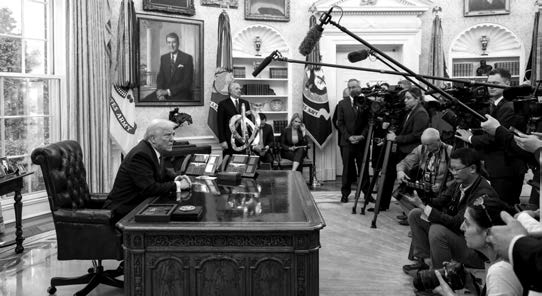 Droits de douane : dans la guerre commerciale, Donald Trump tire le premier, l’Europe se dit prête “à négocier “ et “à réagir”