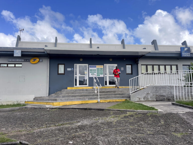 Insécurités au travail : Les facteurs exercent leur droit de retrait après l’agression d’un collègue