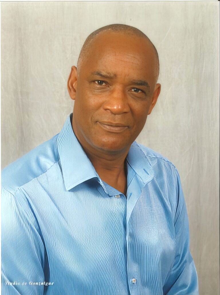 IL FAUT APPROFONDIR LES CAUSES DES MOBILISATIONS SOCIALES ET LES CRISES DE LA VIE CHERE DANS LES DOM/TOM, par Raphaël Vaugirard