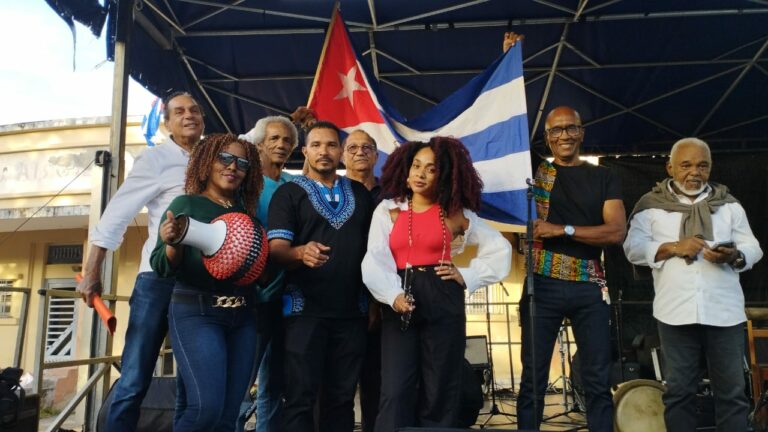 SOLIDARITE DES PARTIS COMMUNISTES GUADELOUPEEN et MARTINIQUAIS avec CUBA : Déclaration Commune